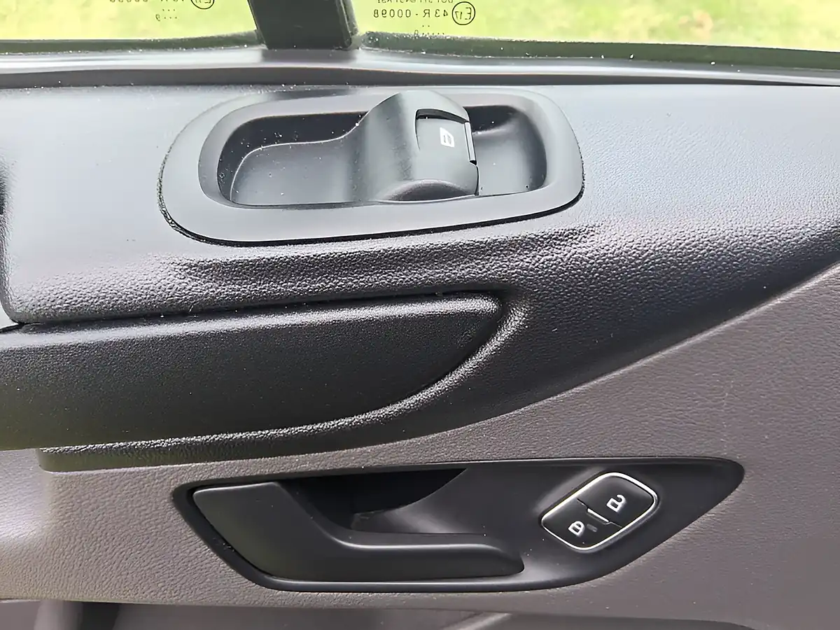 Used 2019 Ford Transit Custom Leader White - Interior and Exterior details 17