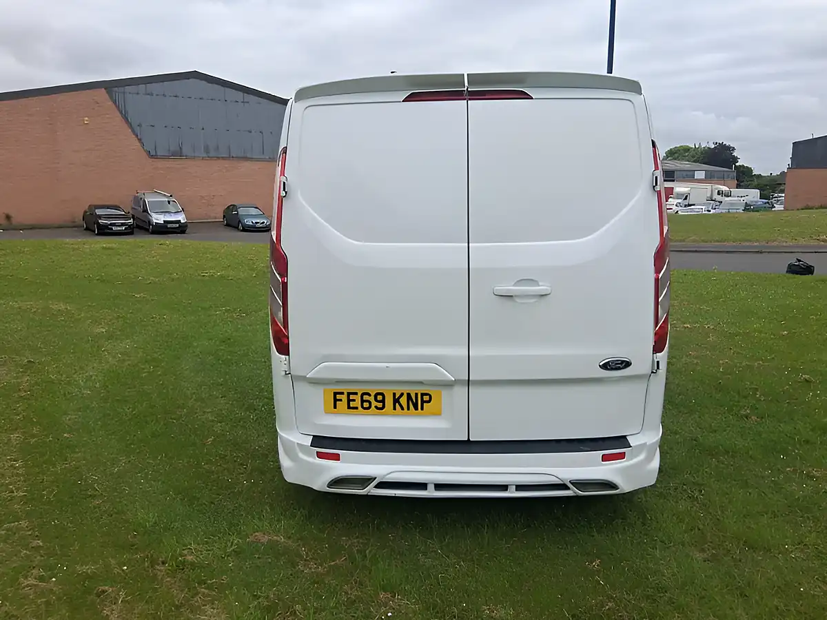 Used 2019 Ford Transit Custom Leader White - Interior and Exterior details 4