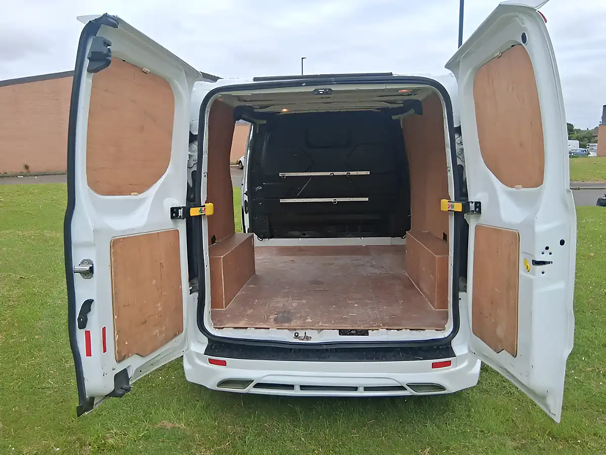 Used 2019 Ford Transit Custom Leader White - Interior and Exterior details 9