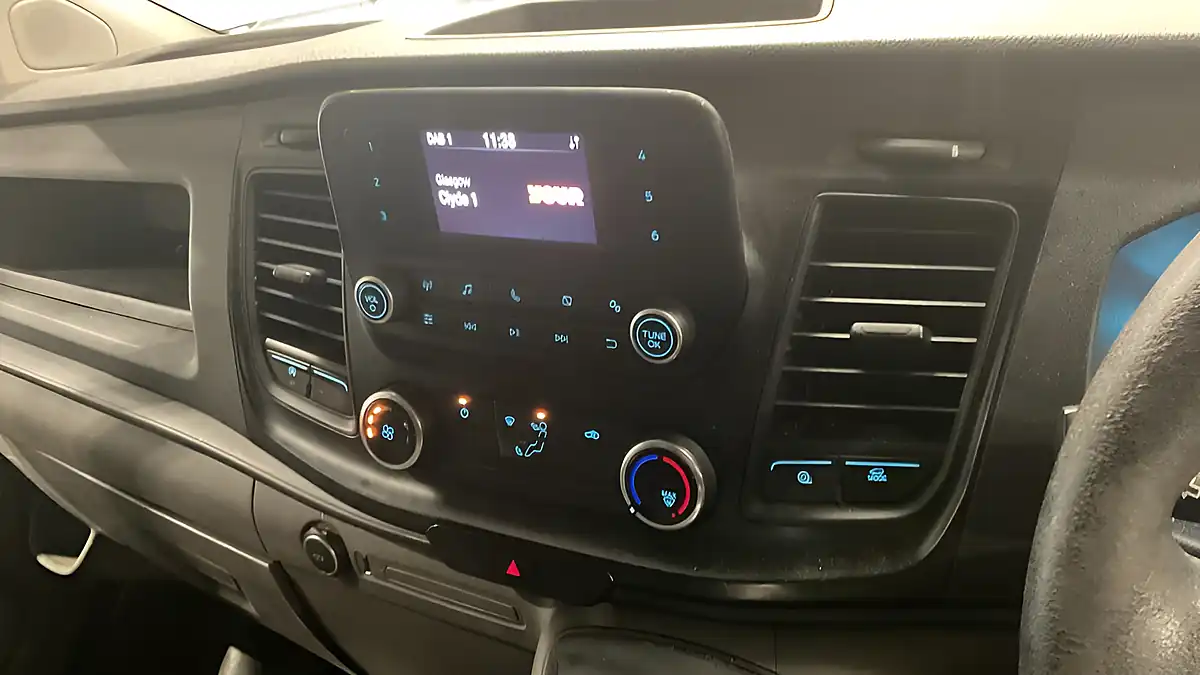 Used 2019 Ford Transit Custom Leader White - Interior and Exterior details 13