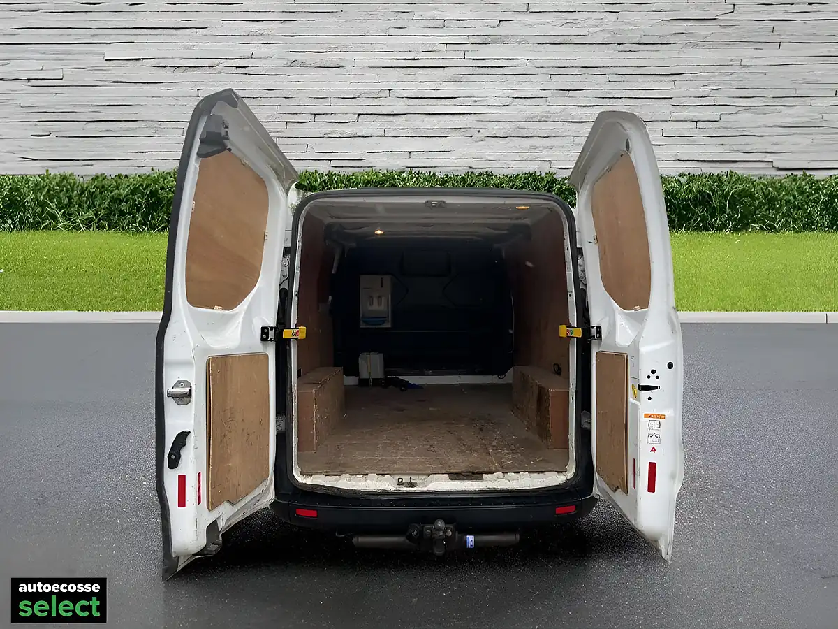 Used 2019 Ford Transit Custom Leader White - Interior and Exterior details 14