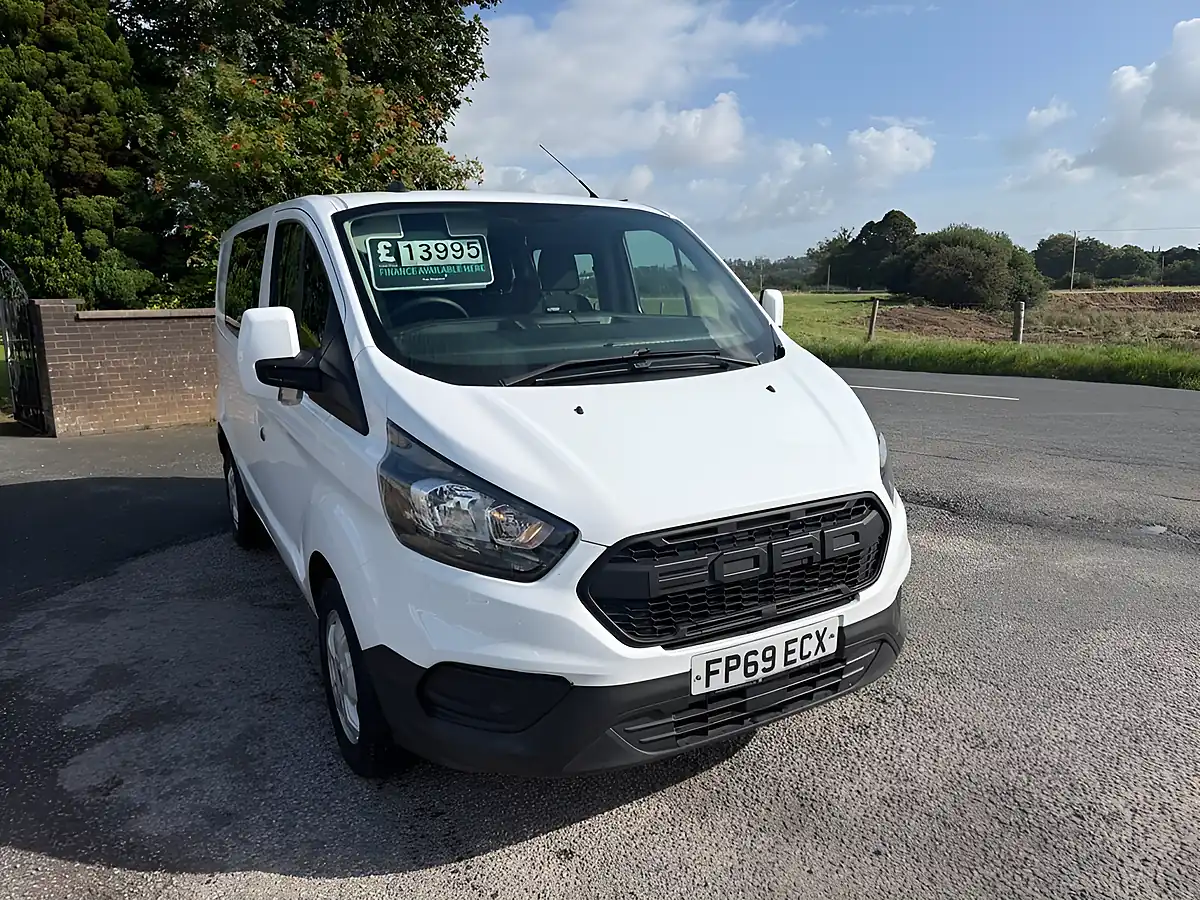 Used 2019 Ford Transit Custom Leader White - Front View