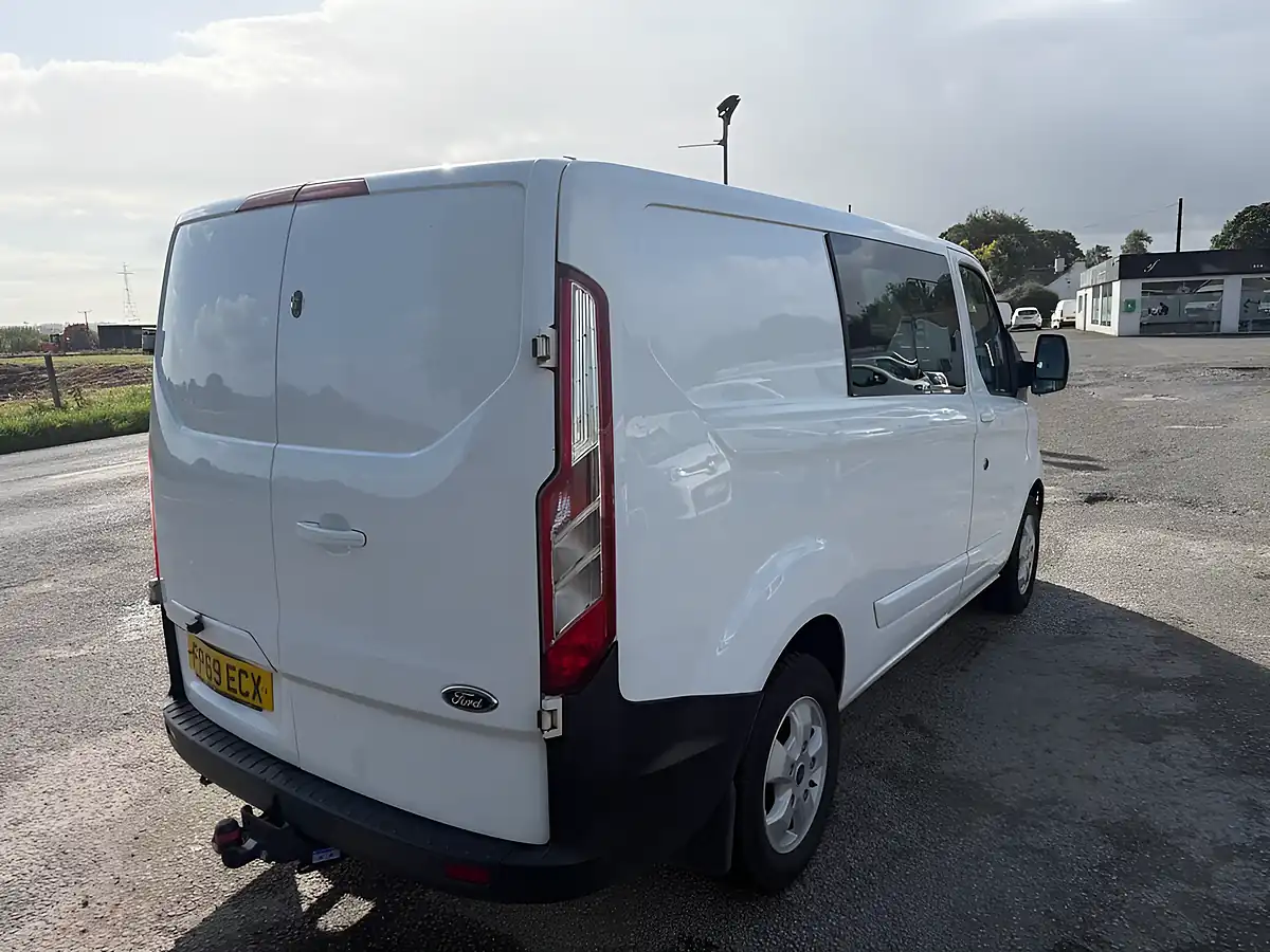 Used 2019 Ford Transit Custom Leader White - Interior and Exterior details 4