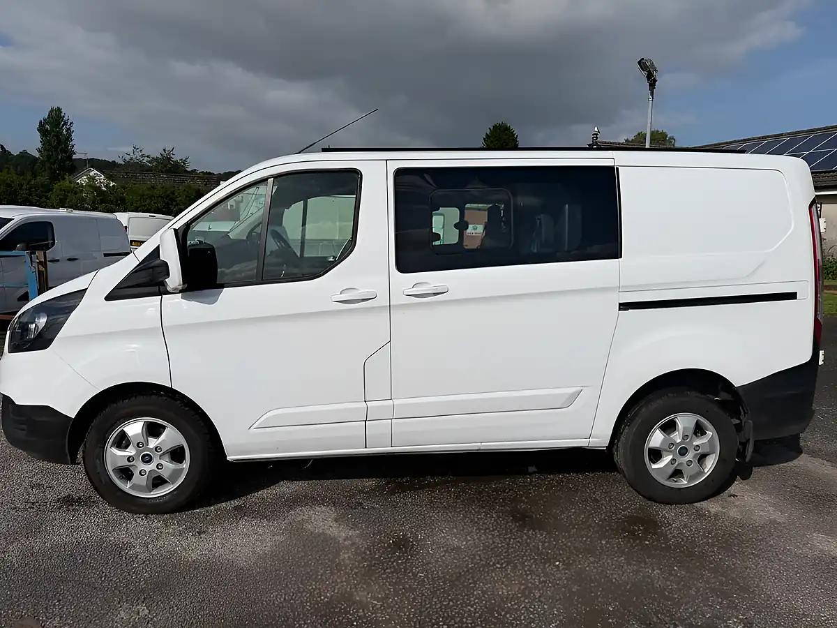 Used 2019 Ford Transit Custom Leader White - Interior and Exterior details 7