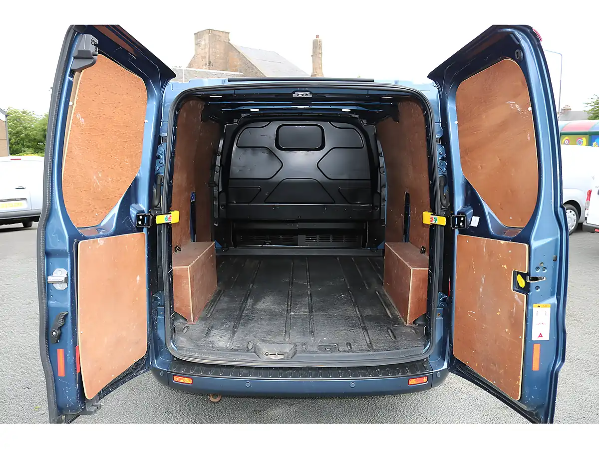 Used 2019 Ford Transit Custom Limited Blue - Interior and Exterior details 14