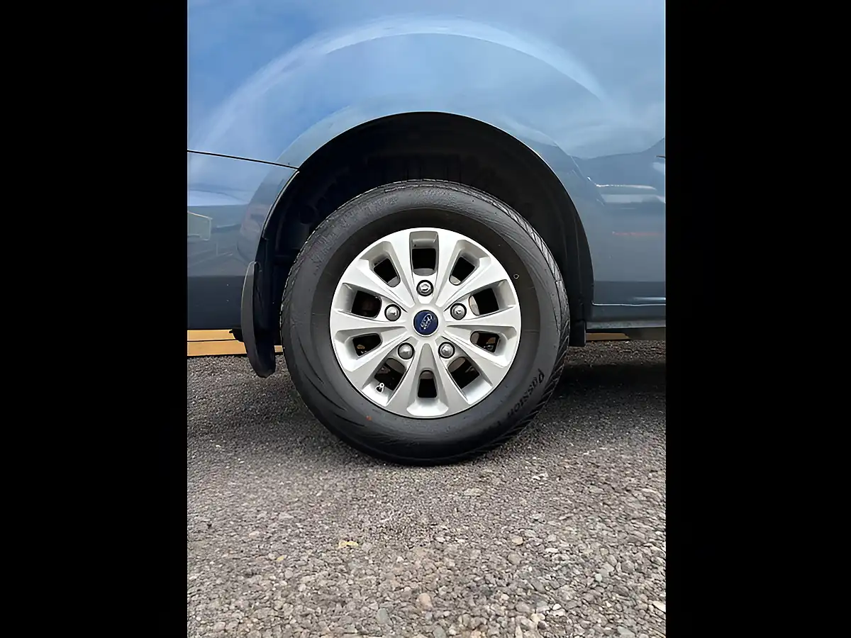 Used 2019 Ford Transit Custom Limited Blue - Interior and Exterior details 12