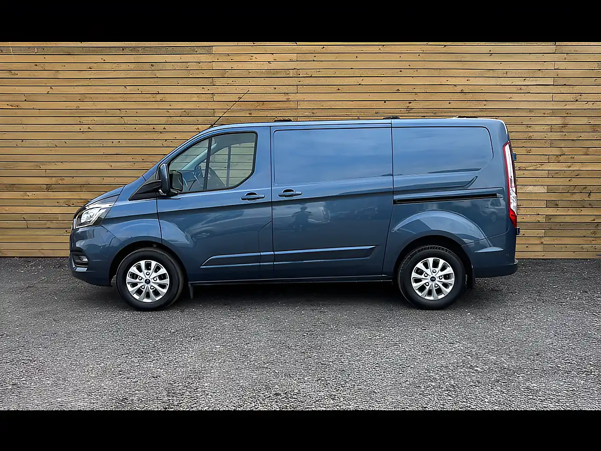 Used 2019 Ford Transit Custom Limited Blue - Interior and Exterior details 20