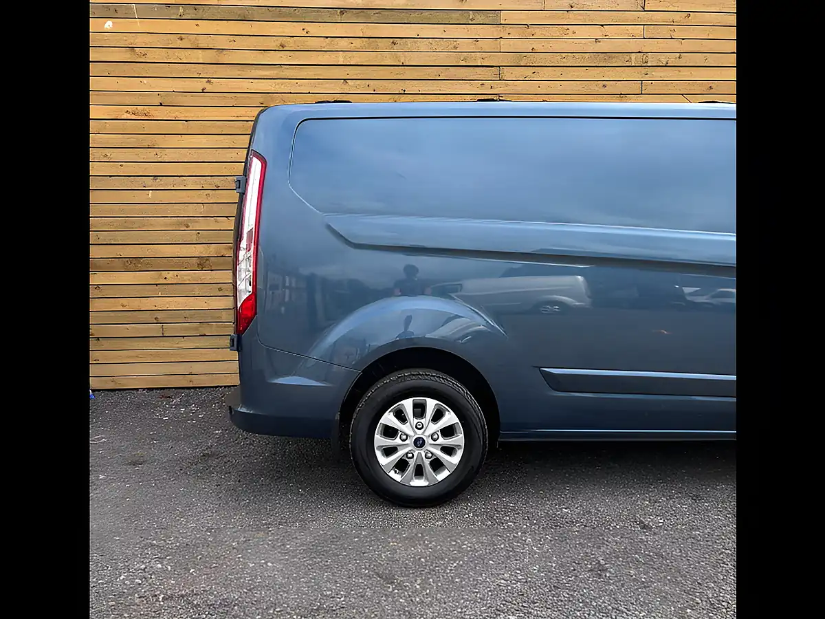 Used 2019 Ford Transit Custom Limited Blue - Interior and Exterior details 8
