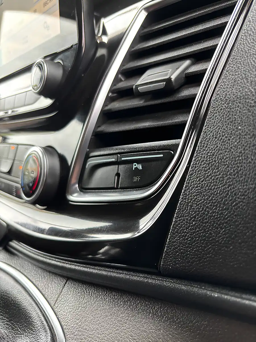 Used 2019 Ford Transit Custom Limited Blue - Interior and Exterior details 16