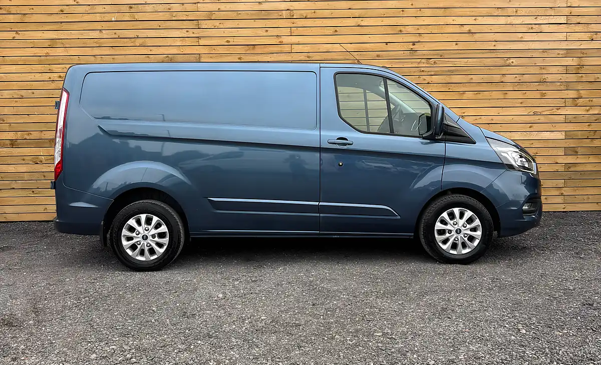 Used 2019 Ford Transit Custom Limited Blue - Interior and Exterior details 2