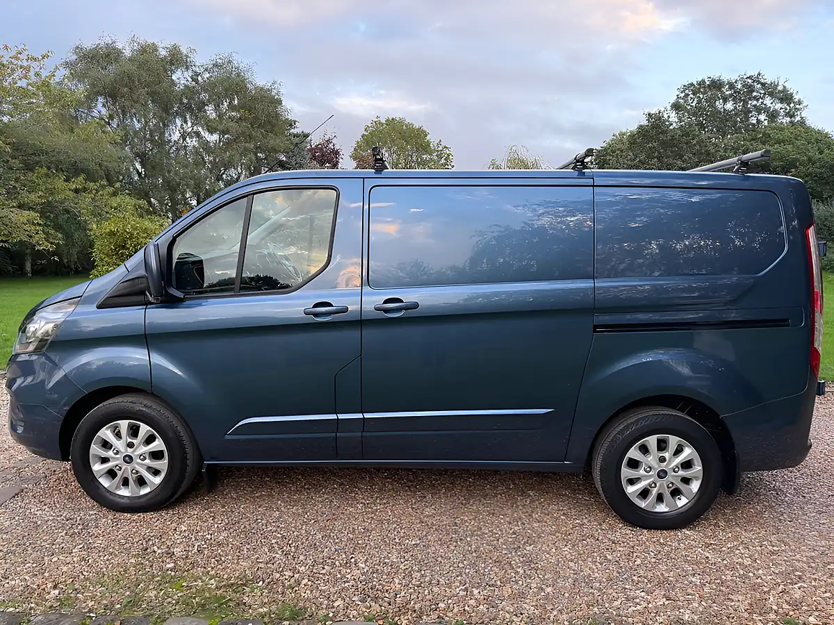 Used 2019 Ford Transit Custom Limited Blue - Interior and Exterior details 2