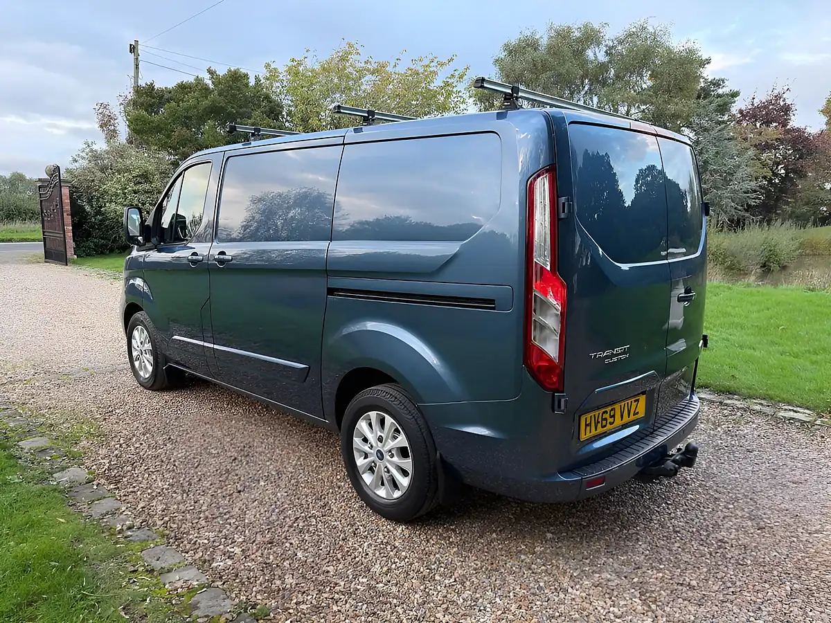 Used 2019 Ford Transit Custom Limited Blue - Interior and Exterior details 3