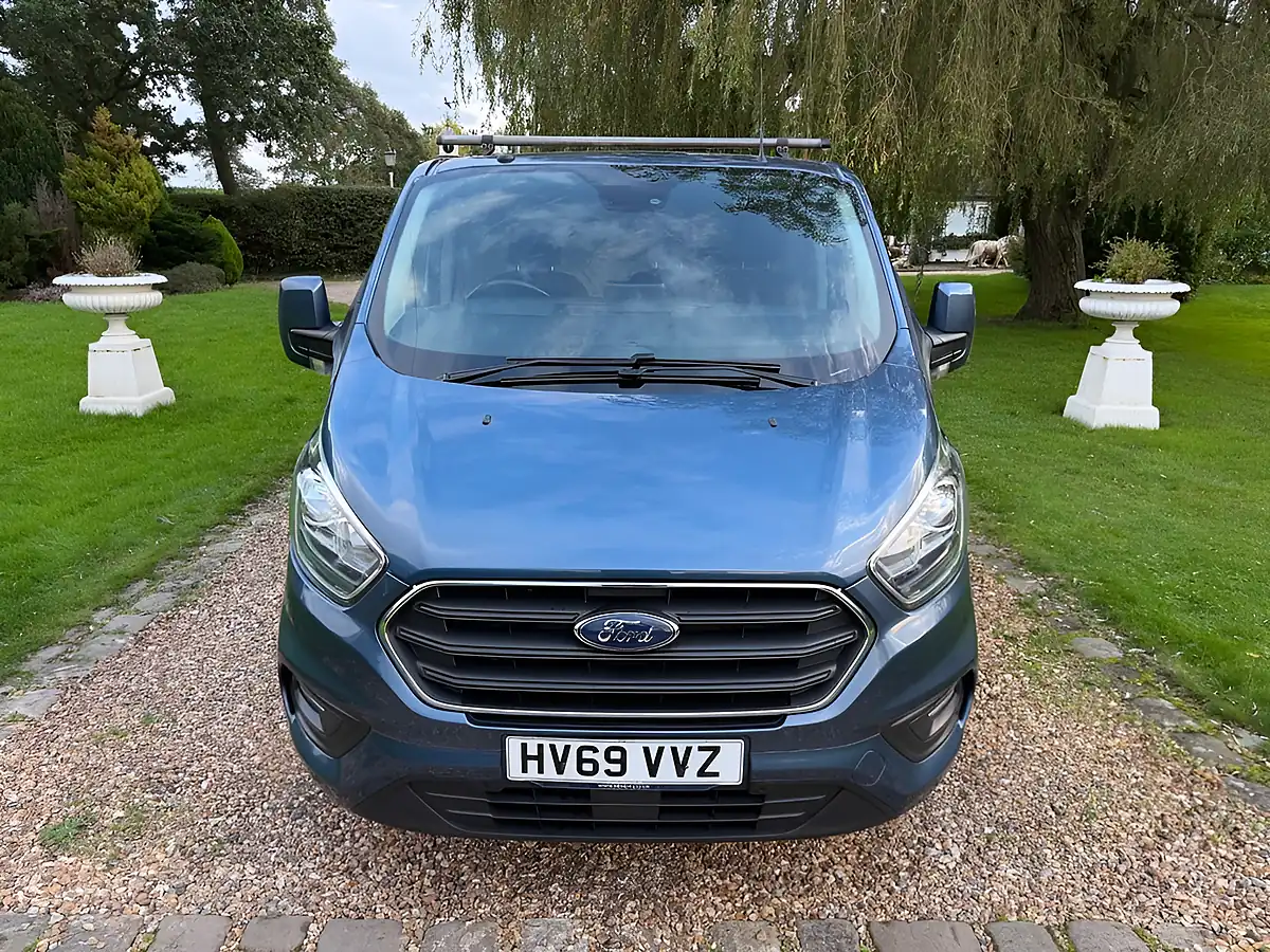 Used 2019 Ford Transit Custom Limited Blue - Interior and Exterior details 8
