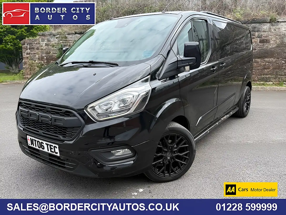 Used 2019 Ford Transit Custom Limited Crew Cab Black - Front View