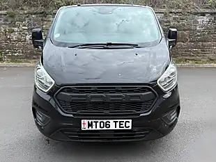Used 2019 Ford Transit Custom Limited Crew Cab Black - Interior and Exterior details 2