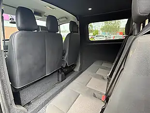 Used 2019 Ford Transit Custom Limited Crew Cab Black - Interior and Exterior details 7