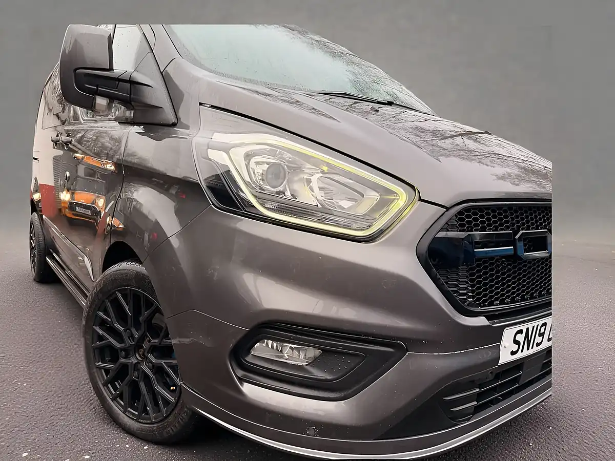 Used 2019 Ford Transit Custom Limited Crew Van Double Cab Grey - Interior and Exterior details 10