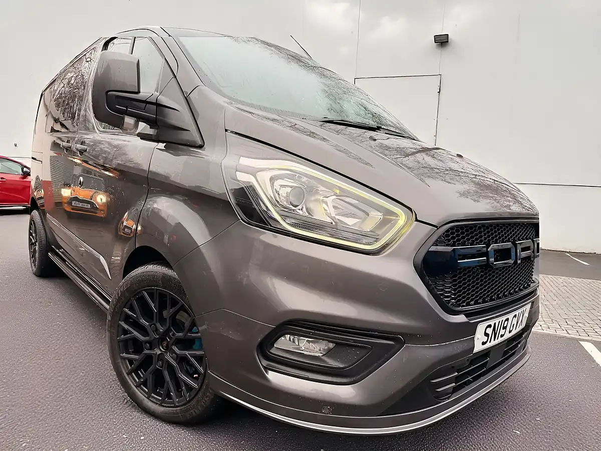 Used 2019 Ford Transit Custom Limited Crew Van Double Cab Grey - Interior and Exterior details 5