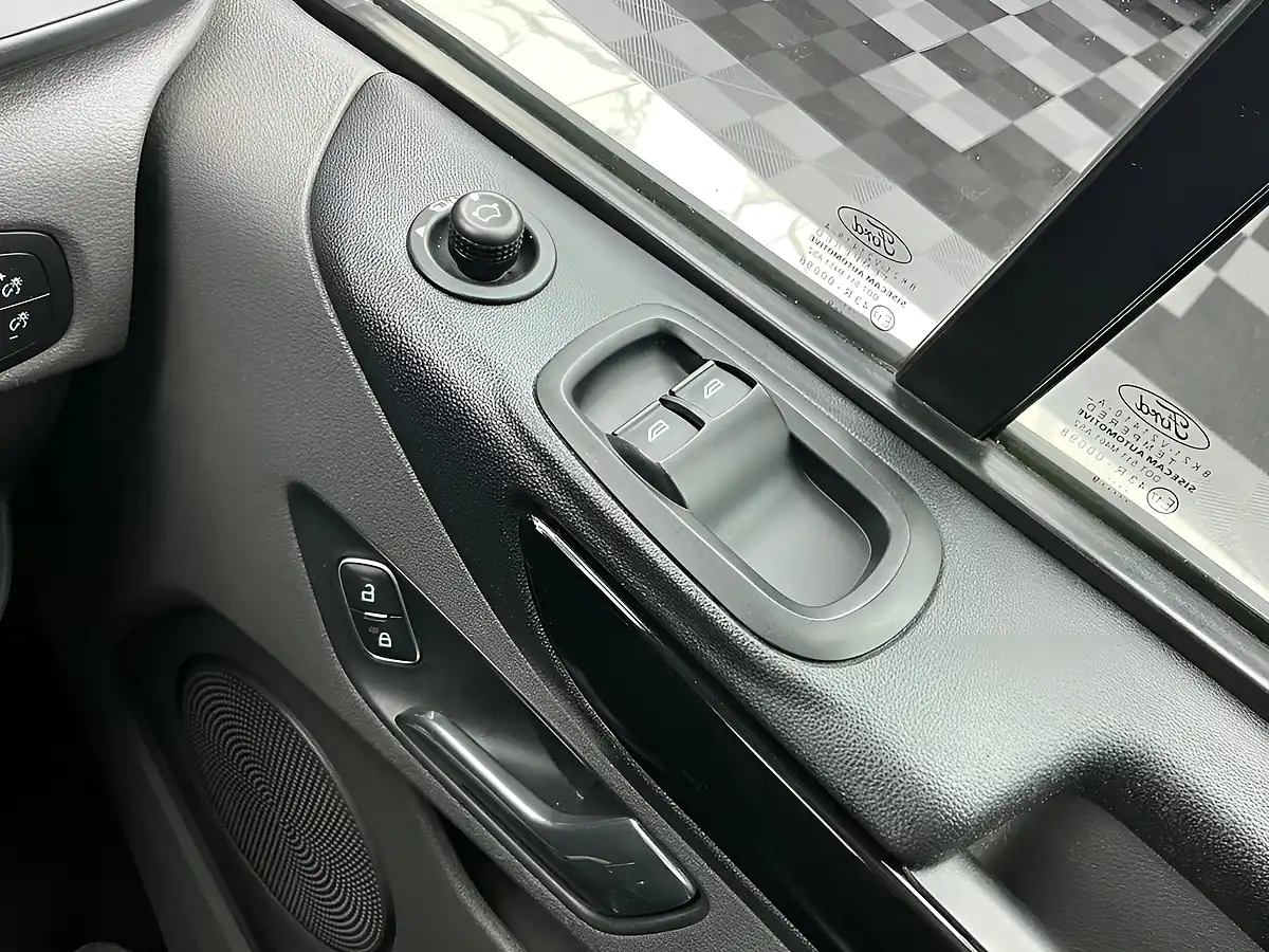 Used 2019 Ford Transit Custom Limited Crew Van Double Cab Magnetic Grey - Interior and Exterior details 14