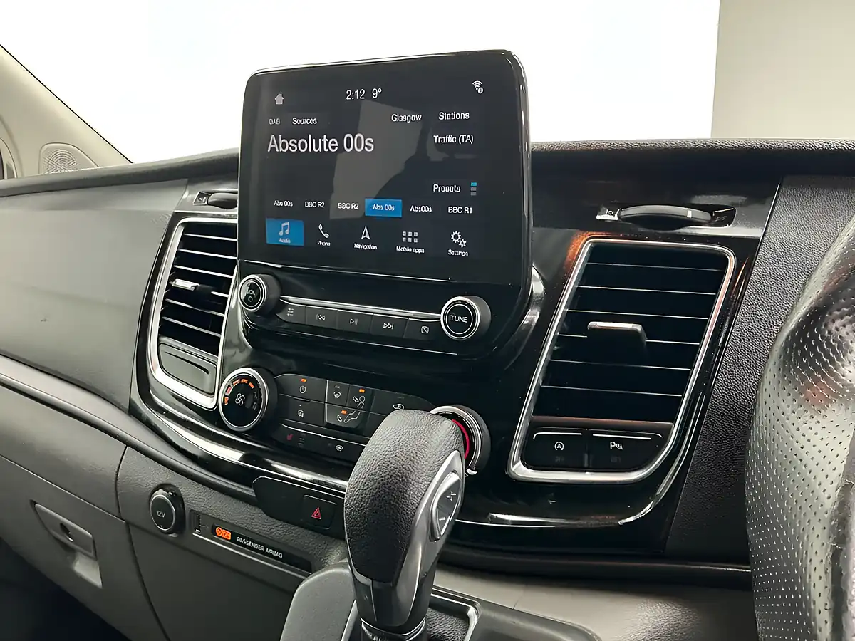 Used 2019 Ford Transit Custom Limited Crew Van Double Cab Magnetic Grey - Interior and Exterior details 17