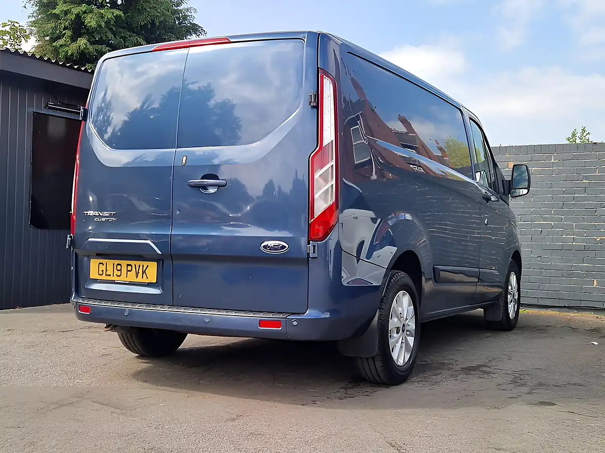 Used 2019 Ford Transit Custom Limited L1 H1 Blue - Interior and Exterior details 14