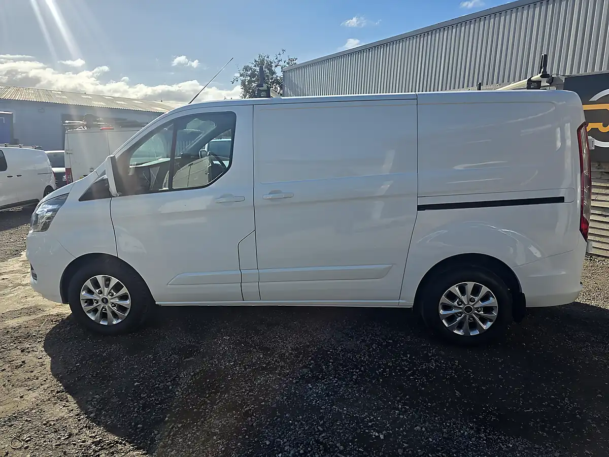 Used 2019 Ford Transit Custom Limited L1 H1 White - Interior and Exterior details 13