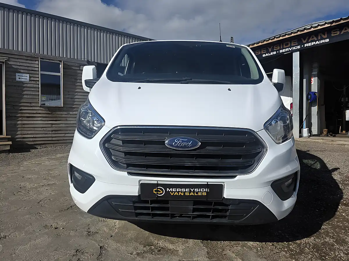Used 2019 Ford Transit Custom Limited L1 H1 White - Interior and Exterior details 6