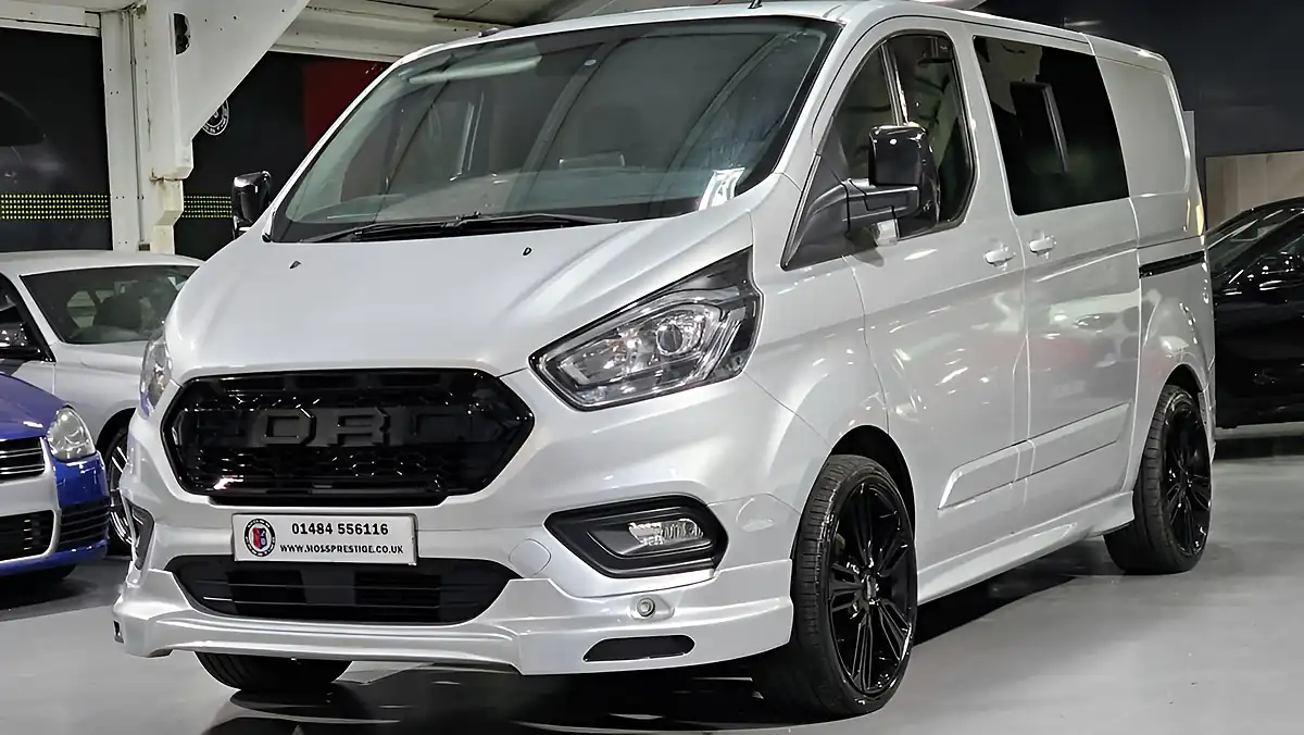 Used 2019 Ford Transit Custom Limited Moondust Silver - Interior and Exterior details 11