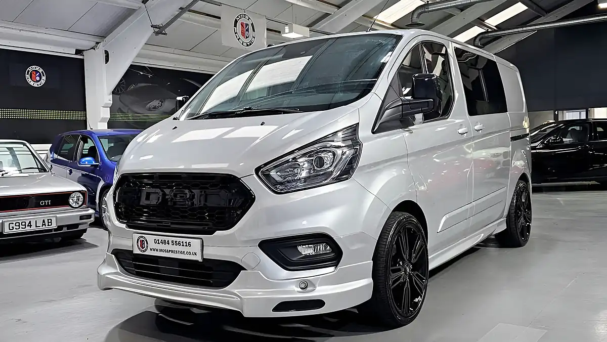 Used 2019 Ford Transit Custom Limited Moondust Silver - Interior and Exterior details 12