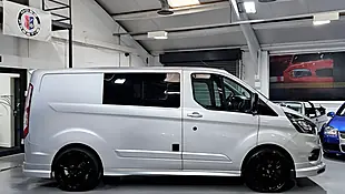 Used 2019 Ford Transit Custom Limited Moondust Silver - Interior and Exterior details 5
