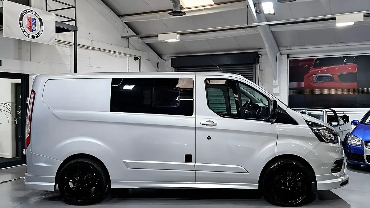 Used 2019 Ford Transit Custom Limited Moondust Silver - Interior and Exterior details 5