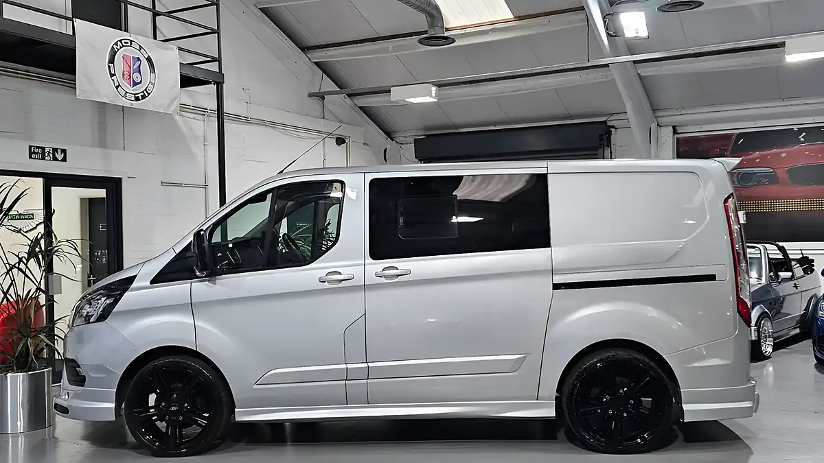 Used 2019 Ford Transit Custom Limited Moondust Silver - Interior and Exterior details 6
