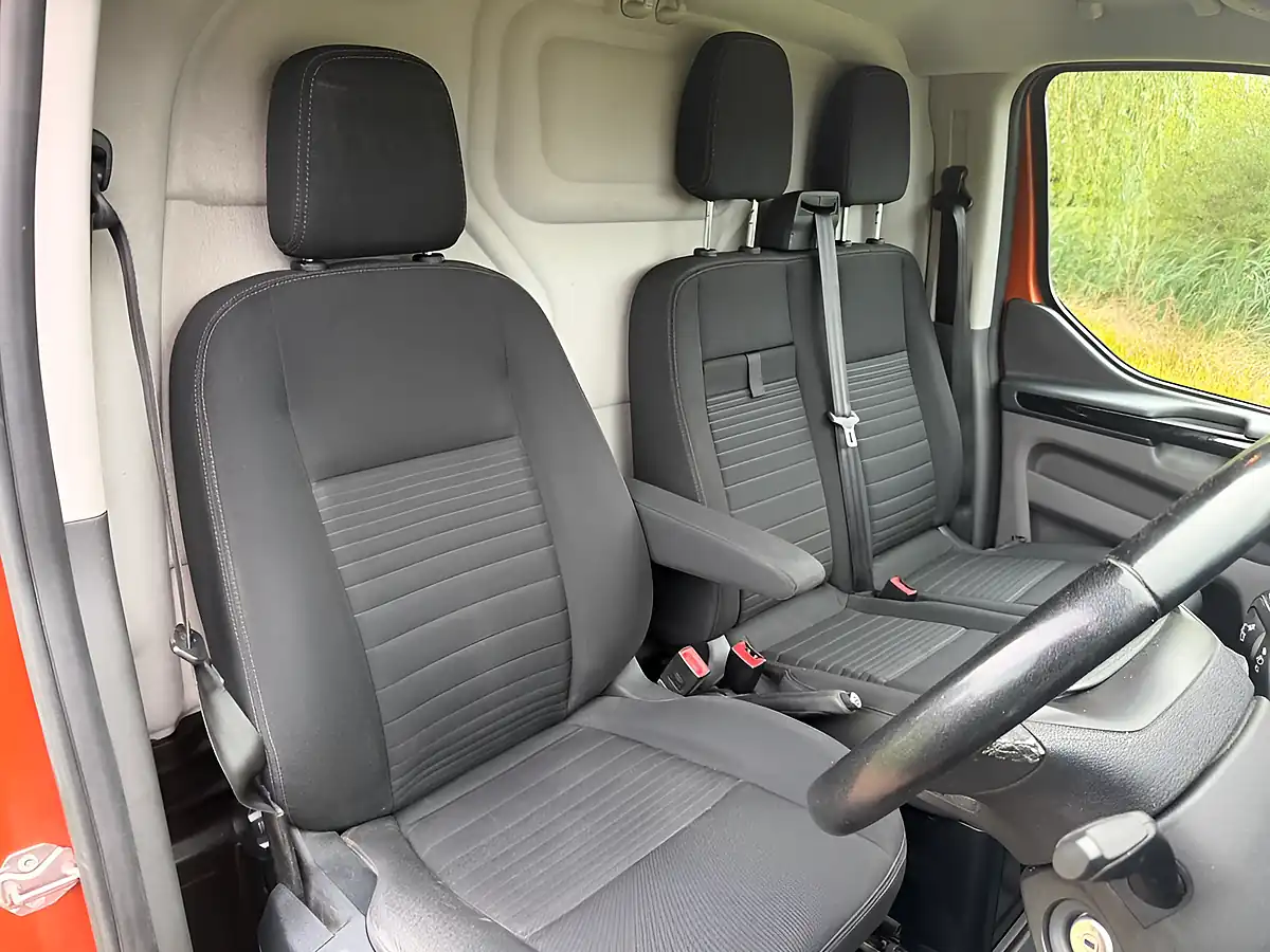 Used 2019 Ford Transit Custom Limited Orange - Interior and Exterior details 16