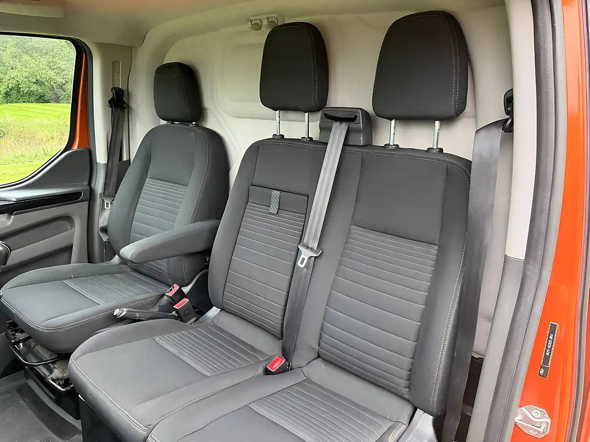 Used 2019 Ford Transit Custom Limited Orange - Interior and Exterior details 17