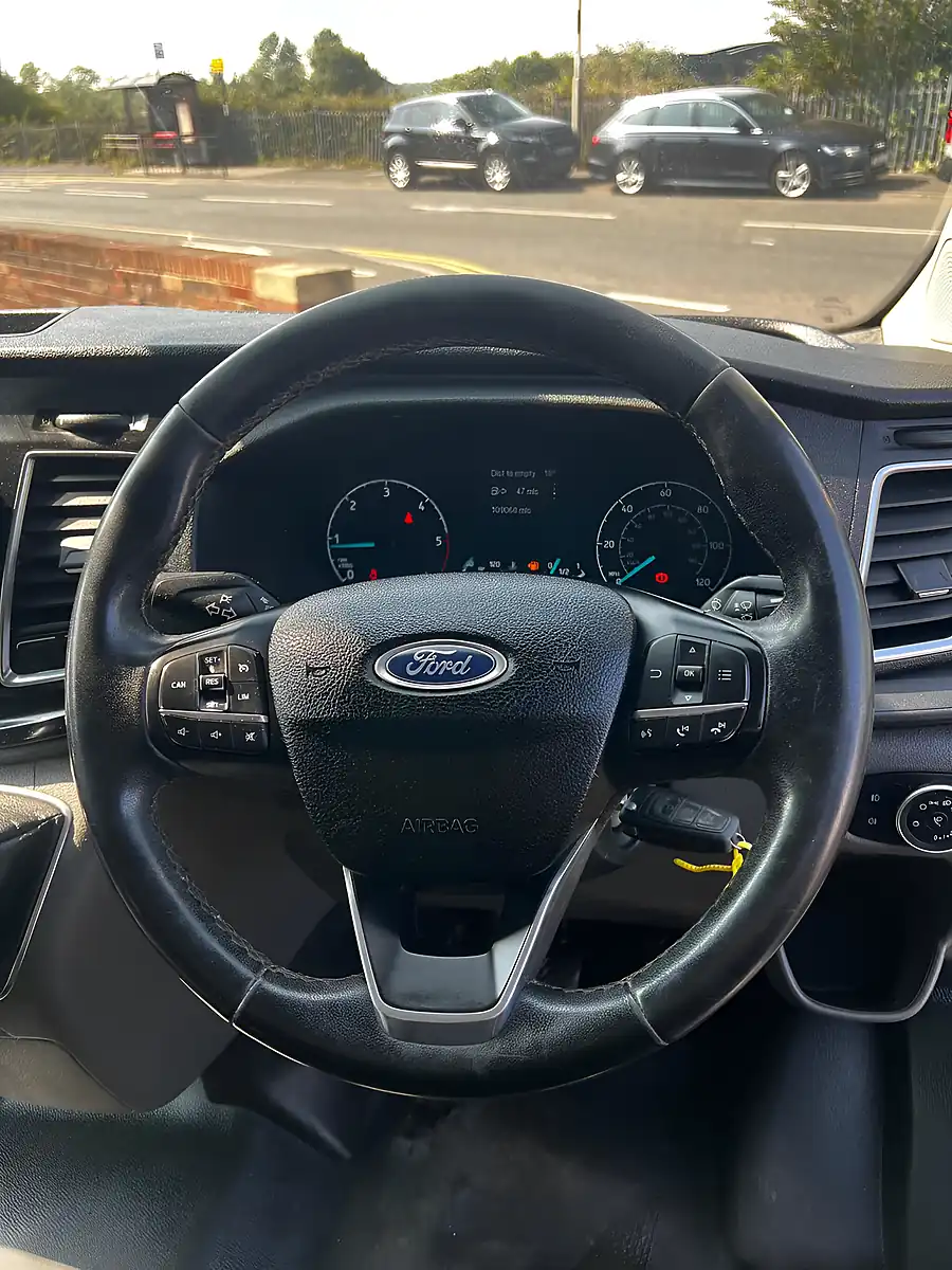 Used 2019 Ford Transit Custom Limited Silver - Interior and Exterior details 13