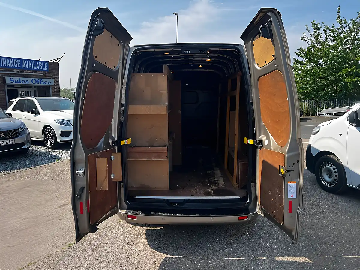 Used 2019 Ford Transit Custom Limited Silver - Interior and Exterior details 7