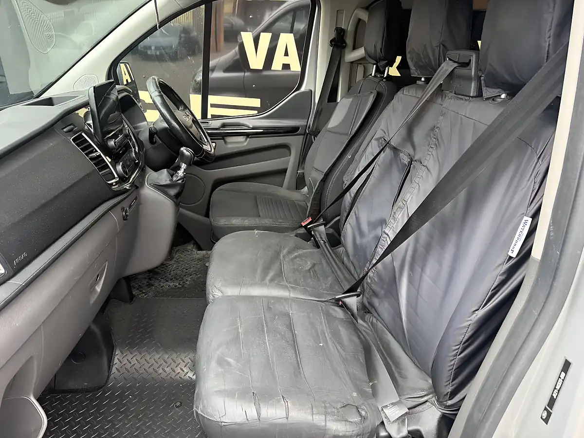 Used 2019 Ford Transit Custom Limited Silver - Interior and Exterior details 7