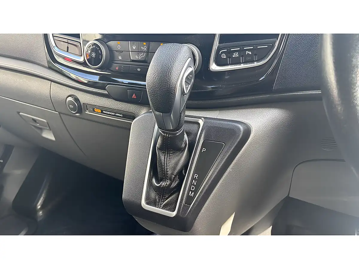 Used 2019 Ford Transit Custom Limited White - Interior and Exterior details 12