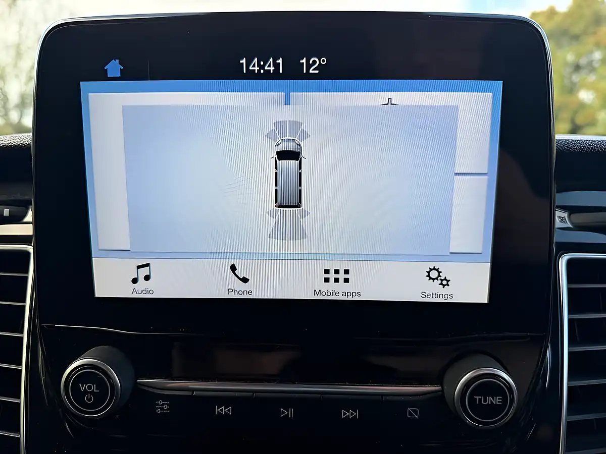 Used 2019 Ford Transit Custom Limited White - Interior and Exterior details 12