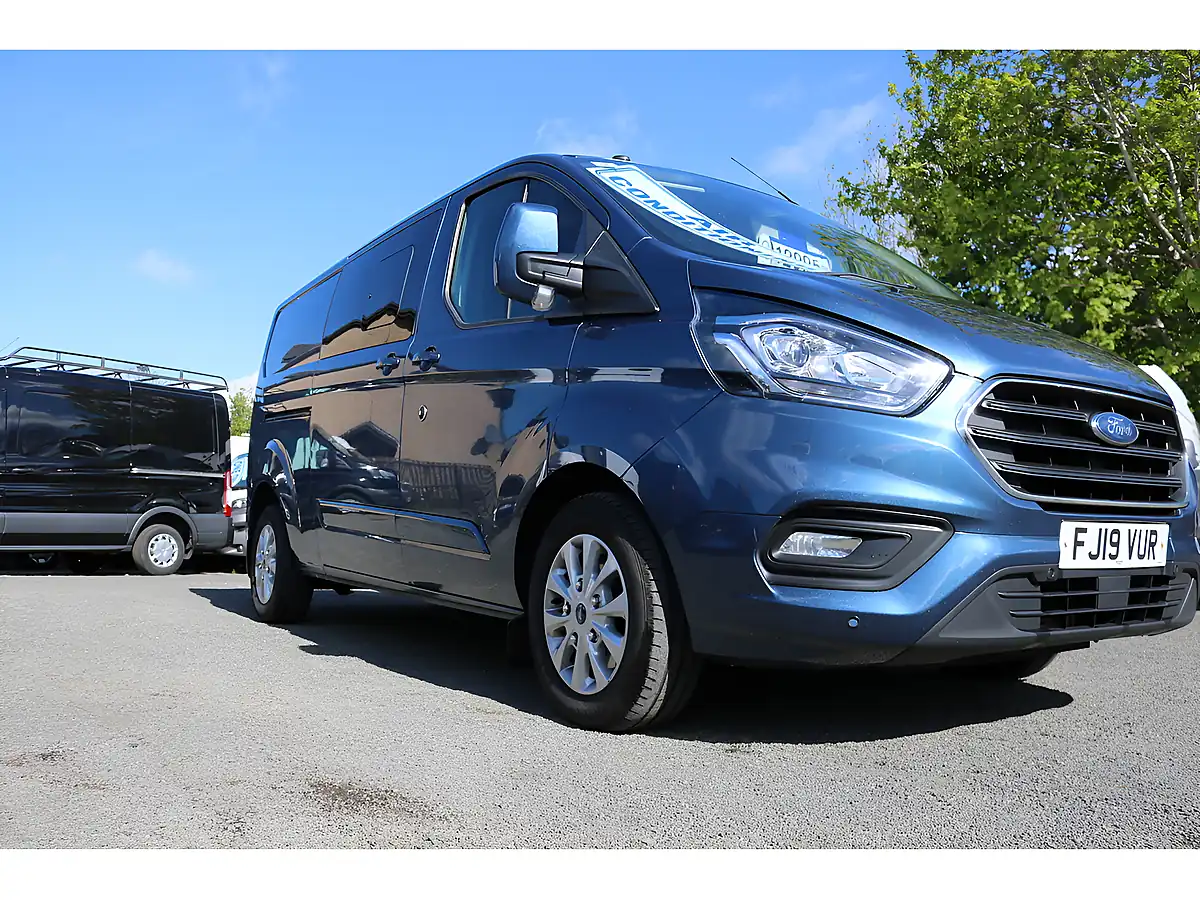 Used 2019 Ford Transit Custom Lwb L2H1 Crew Cab Blue - Interior and Exterior details 12