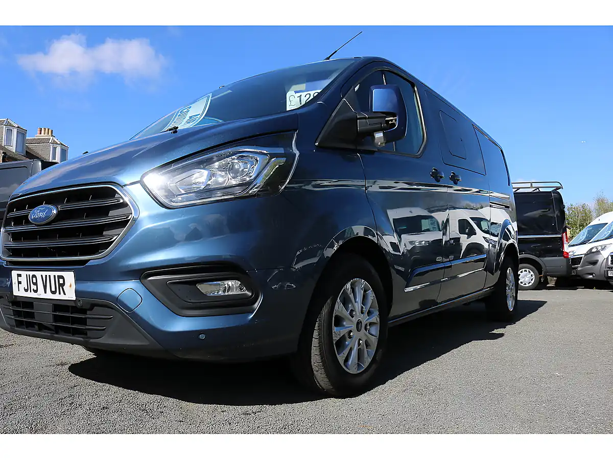 Used 2019 Ford Transit Custom Lwb L2H1 Crew Cab Blue - Interior and Exterior details 13