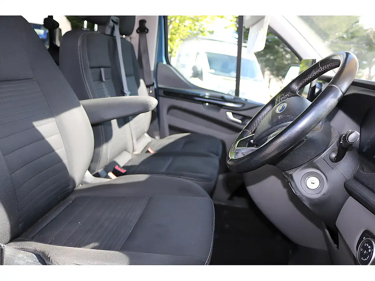 Used 2019 Ford Transit Custom Lwb L2H1 Crew Cab Blue - Interior and Exterior details 15