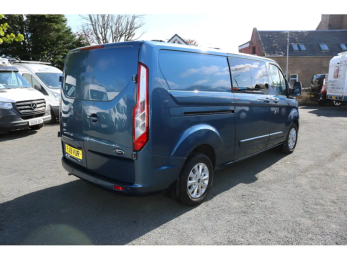 Used 2019 Ford Transit Custom Lwb L2H1 Crew Cab Blue - Interior and Exterior details 9
