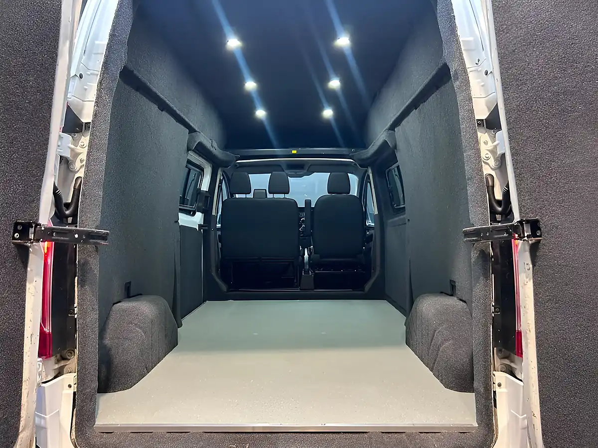 Used 2019 Ford Transit Custom Panel Van Pink - Interior and Exterior details 18