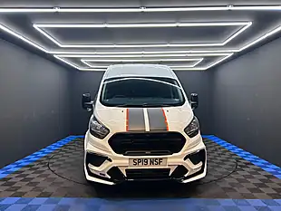 Used 2019 Ford Transit Custom Panel Van Pink - Interior and Exterior details 4