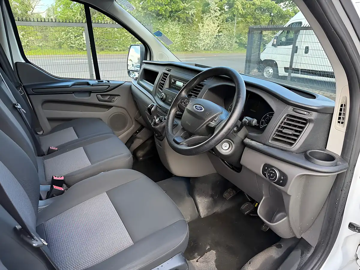 Used 2019 Ford Transit Custom Panel Van White - Interior and Exterior details 3
