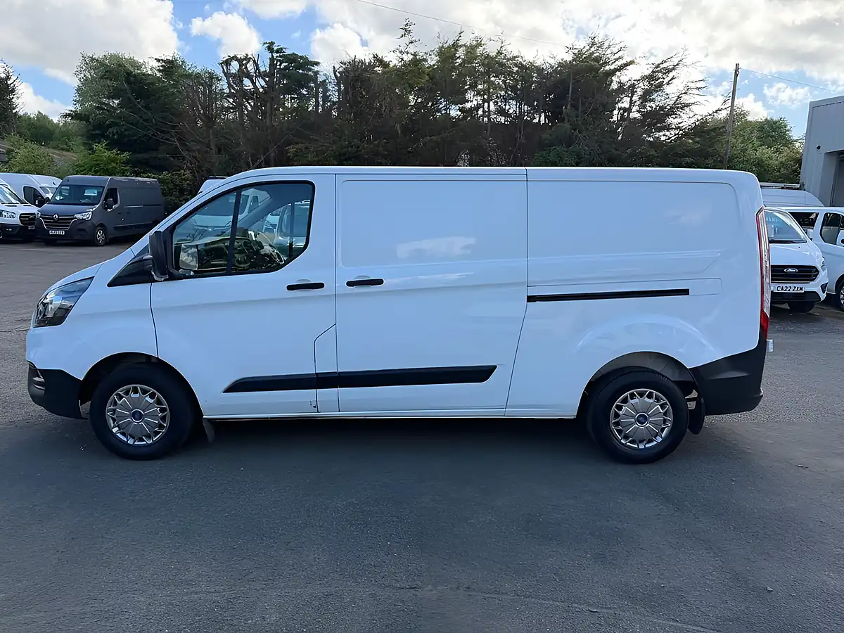 Used 2019 Ford Transit Custom Panel Van White - Interior and Exterior details 6