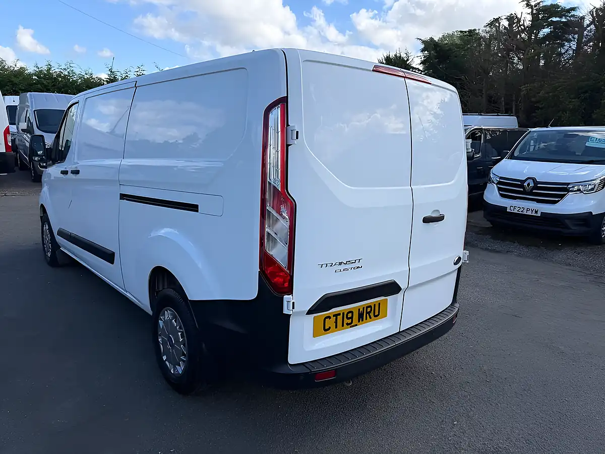 Used 2019 Ford Transit Custom Panel Van White - Interior and Exterior details 7