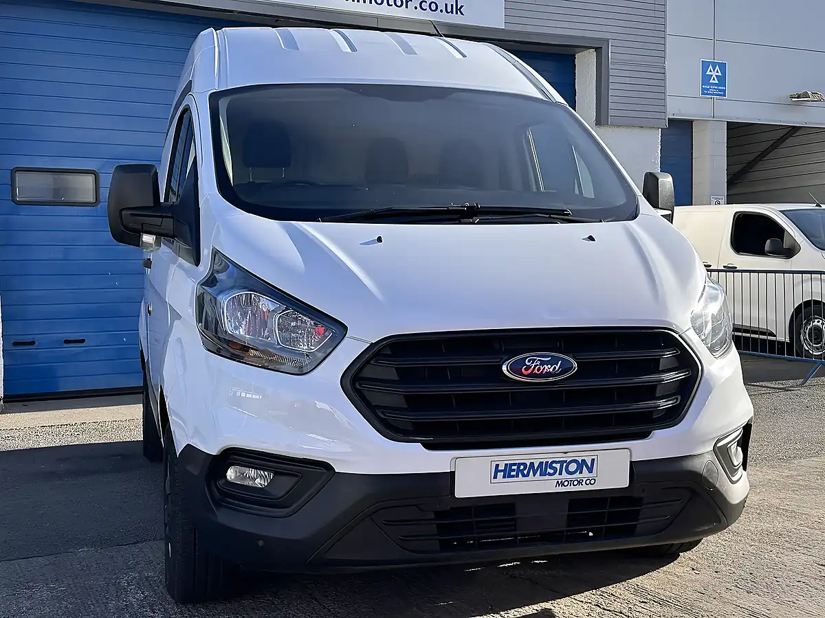 Used 2019 Ford Transit Custom Panel Van White - Interior and Exterior details 4
