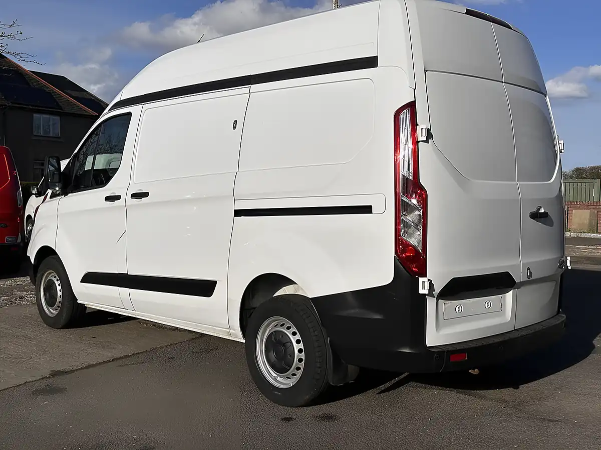 Used 2019 Ford Transit Custom Panel Van White - Interior and Exterior details 8